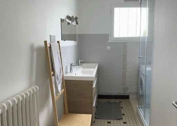 Maison Historique Familiale 300m De La Sword Casa vacanze *